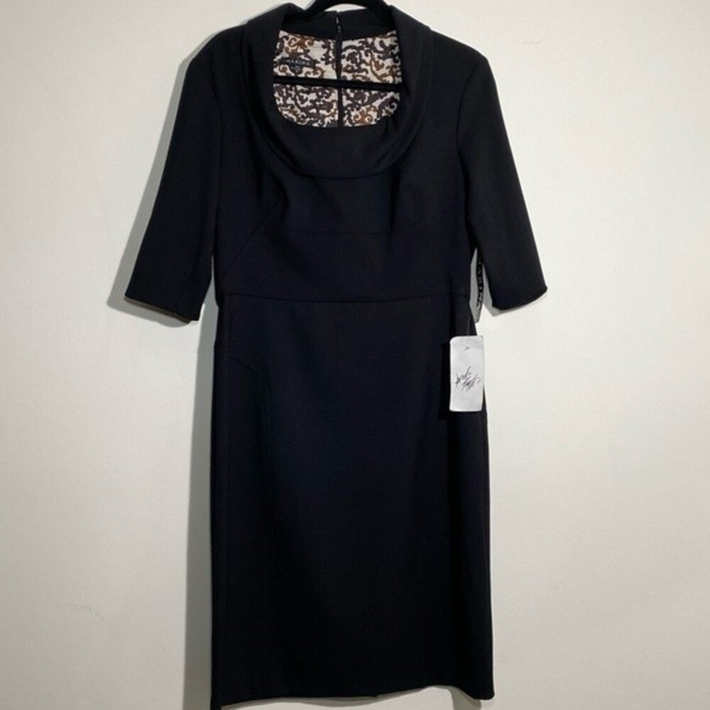 Marina Lord and Taylor business career dress sizes 14 U-neck black short sleeved